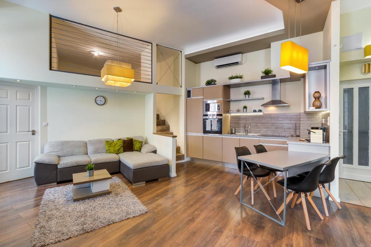 Spacious & Stylish Apartment In Downtown Budapešť Exteriér fotografie